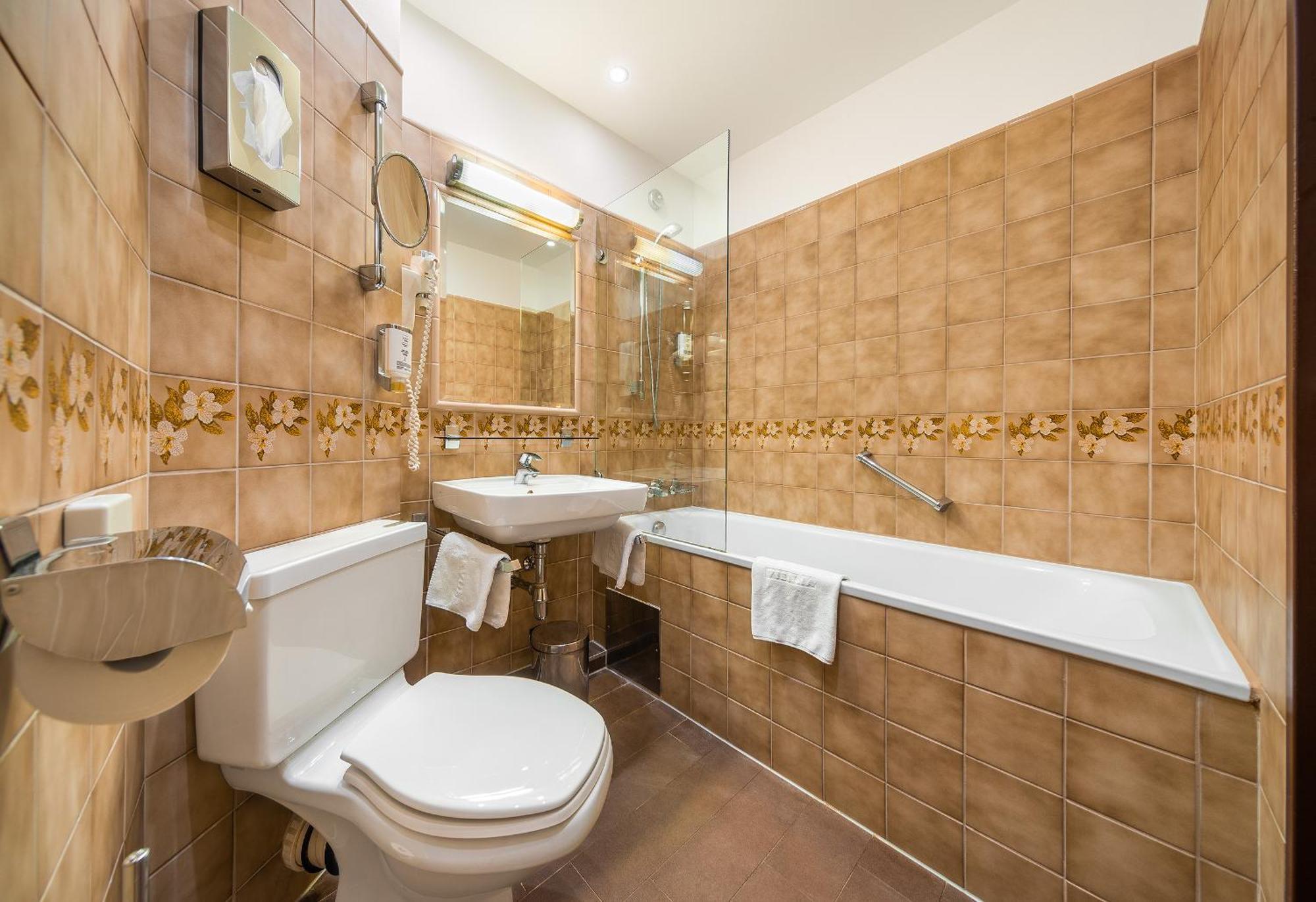 Triple Room,1434221902:JPEG