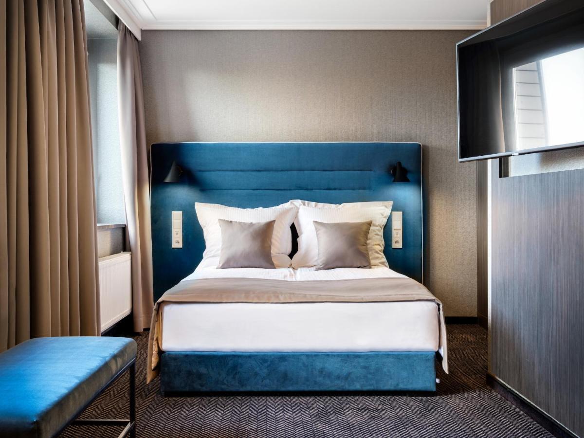Deluxe Room,1277080366:JPEG