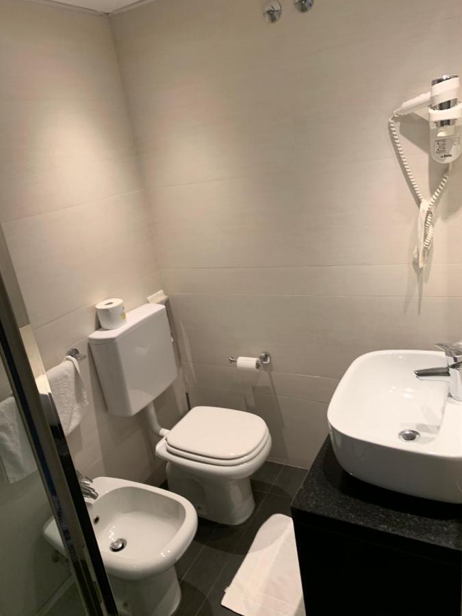 Single Room,931399540:JPEG