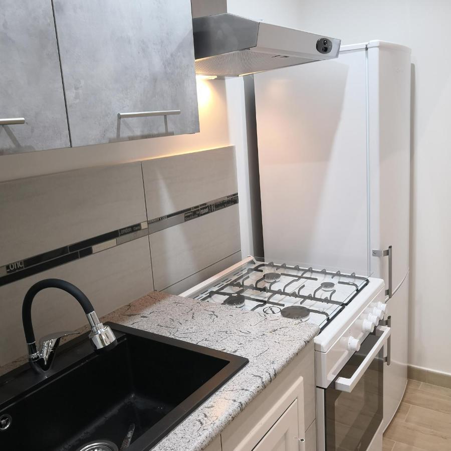Two-Bedroom Apartment,1112972829:JPEG