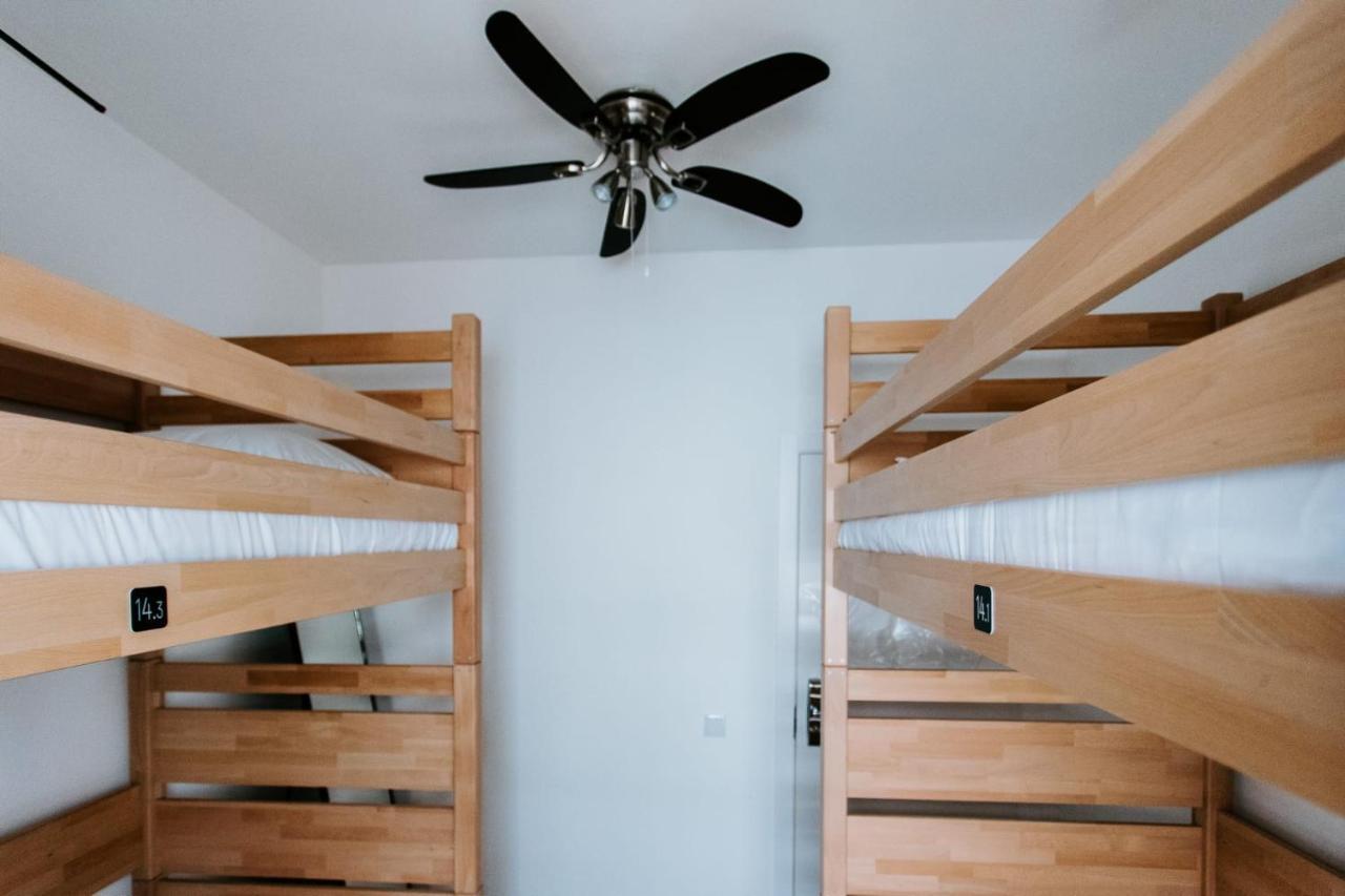 Bed 4-Bed Female Dormitory Room,937398544:JPEG