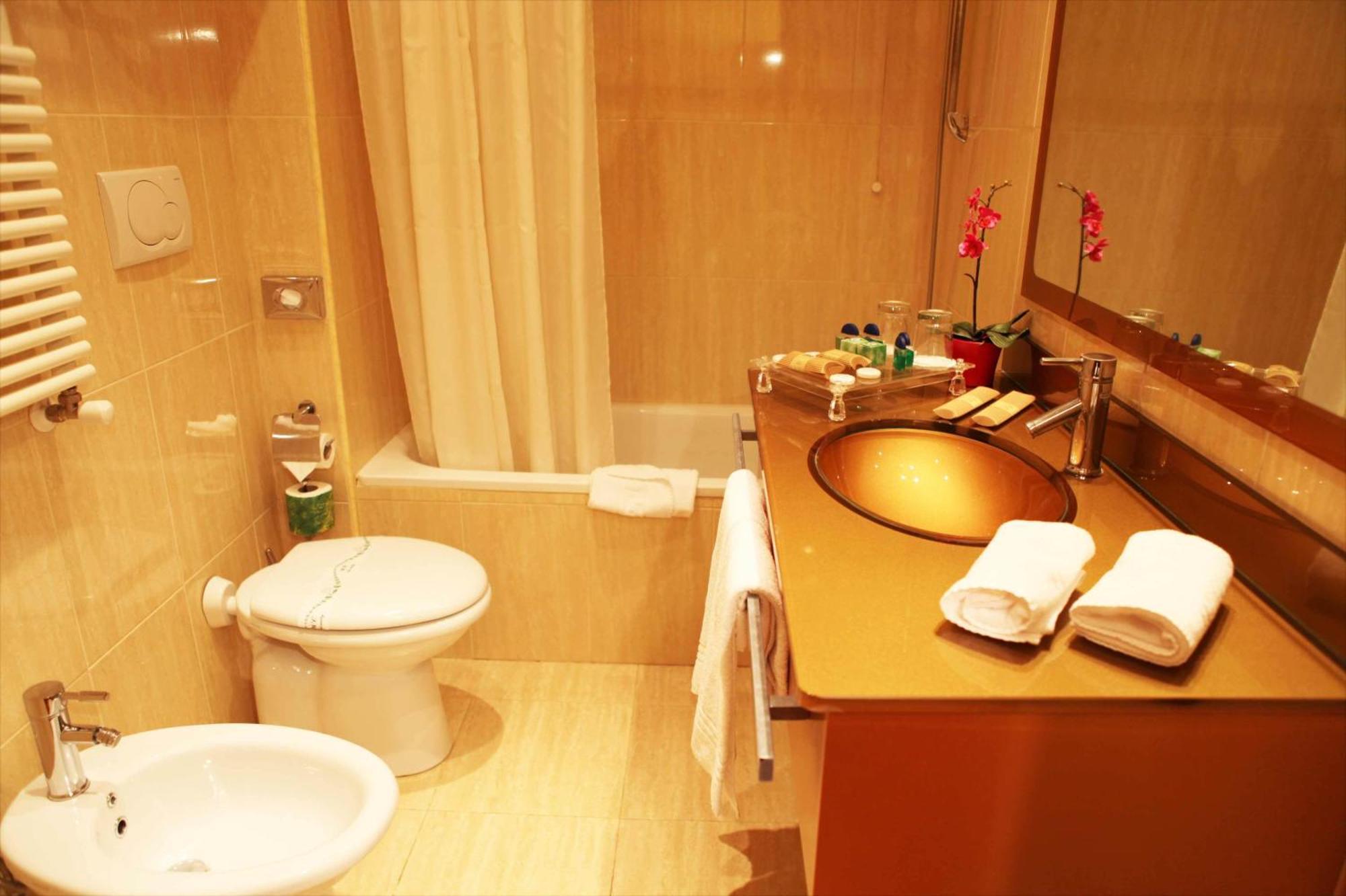 Superior Double or Twin Room,451537926:JPEG