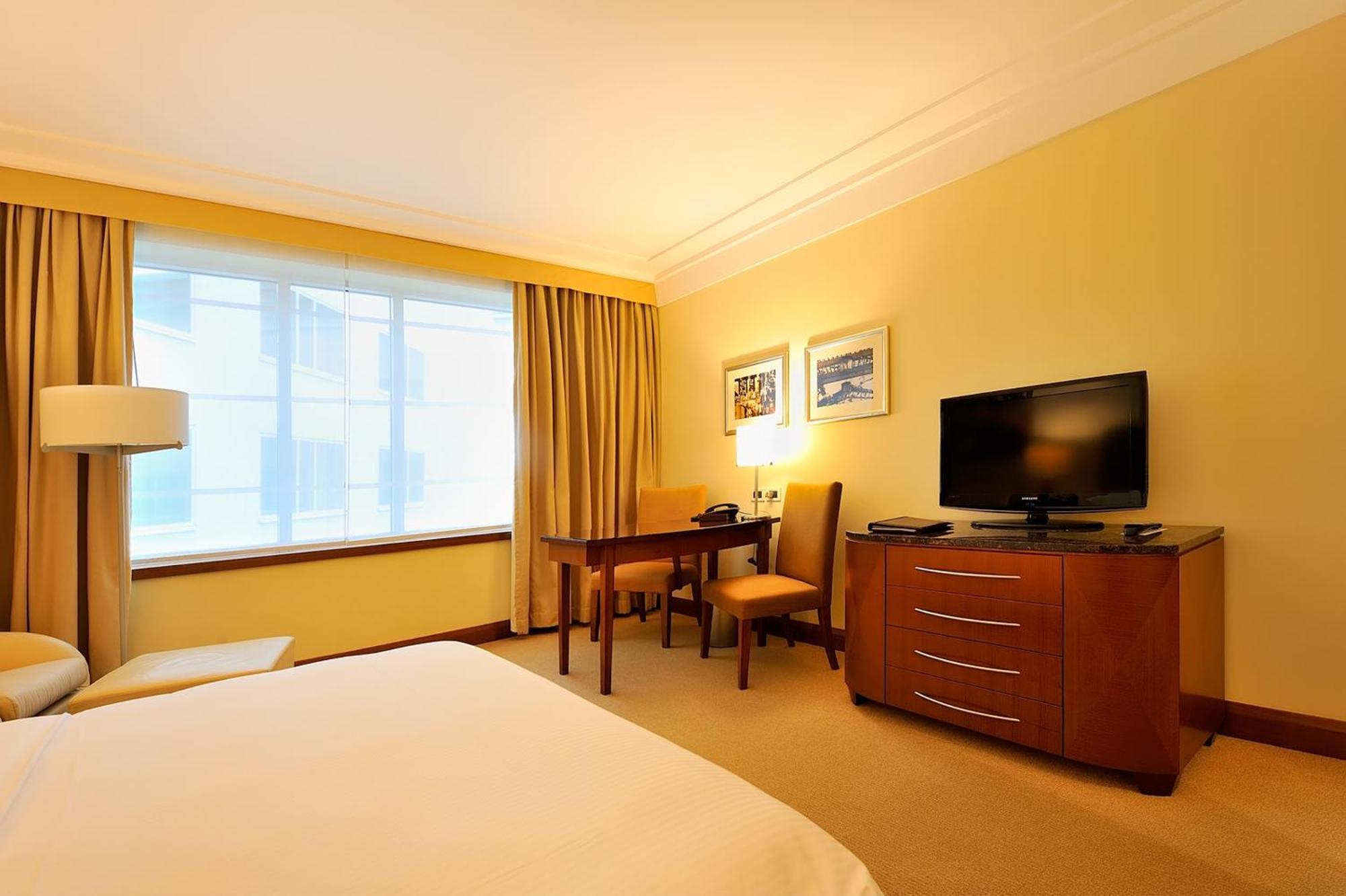 Classic Double Room,113162934:JPEG