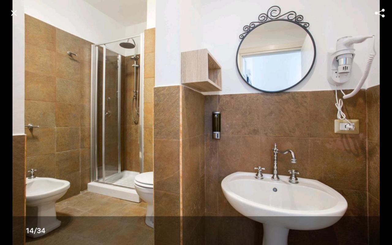 Triple Room Private Bathroom,1339012379:JPEG