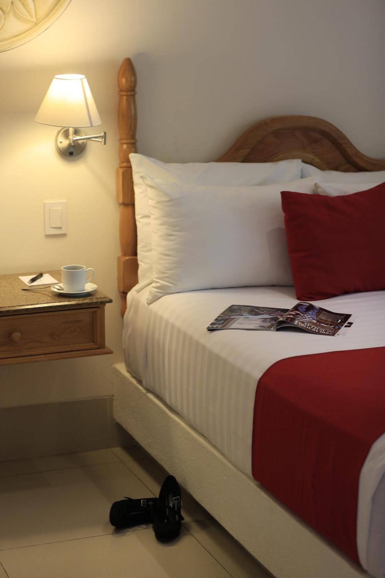 King Suite Terrace,1706761106:JPEG