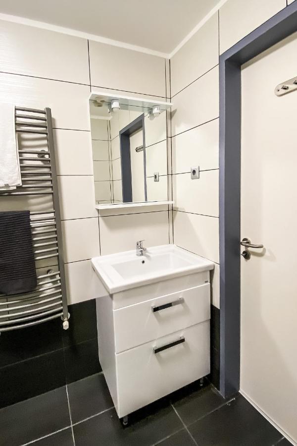 Double or Twin Room Private Bathroom,942920971:JPEG