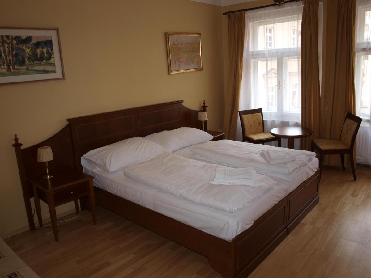 Triple Room,1656175194:JPEG
