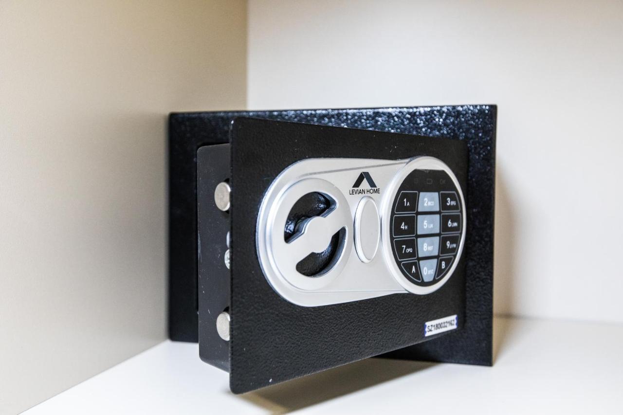 Single Room,1403566094:JPEG