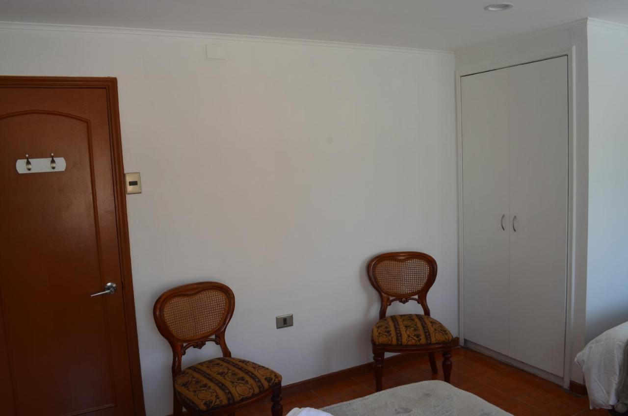 Twin Room Private External Bathroom