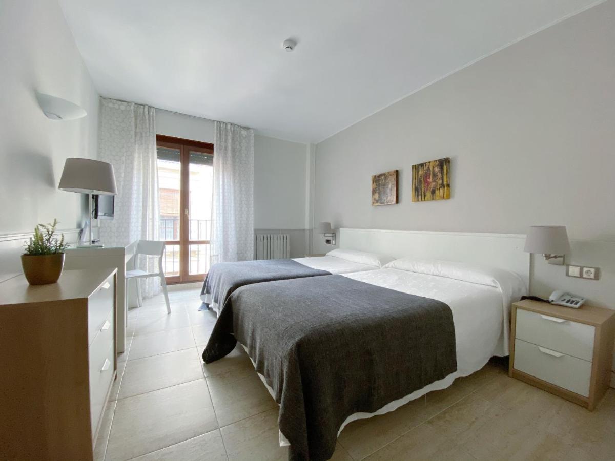 Double or Twin Room,1214660671:JPEG