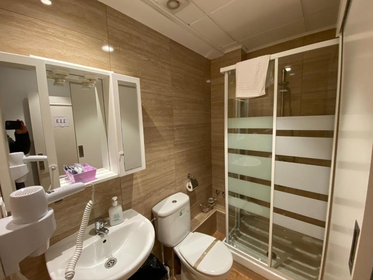 Quadruple Room Private Bathroom,1278841930:JPEG