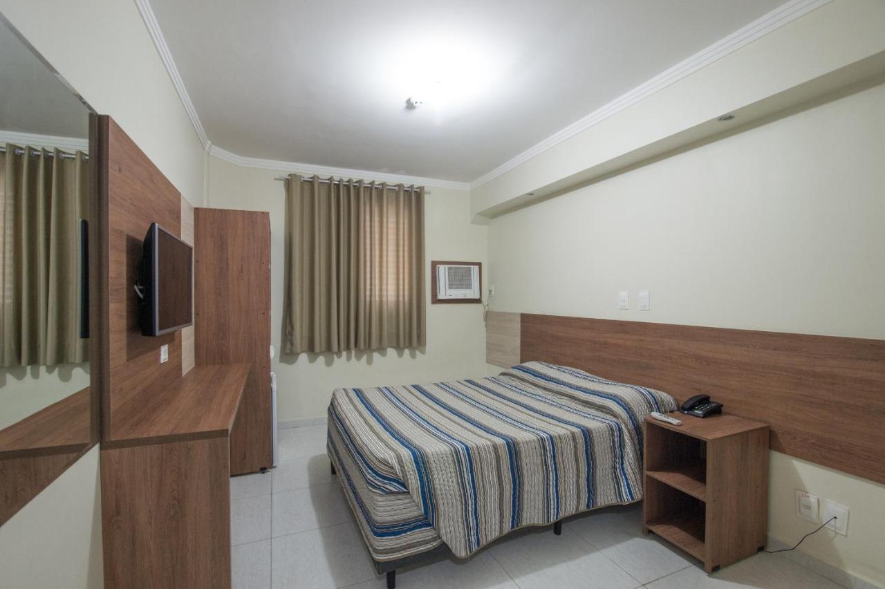 Double or Twin Room,945736213:JPEG