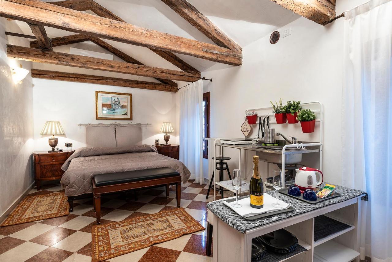 Triple Room Kitchenette,946092853:JPEG