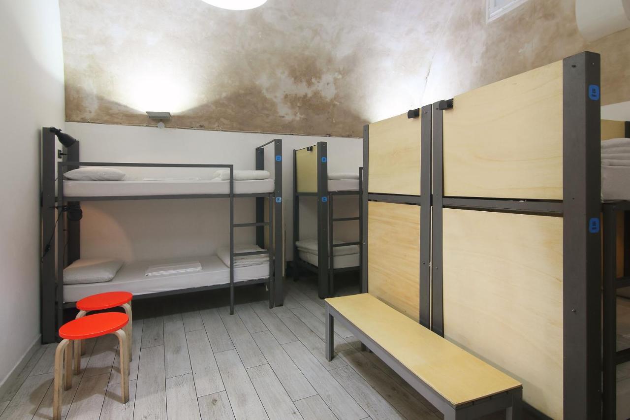 Single Bed Mixed Dormitory Room,955827007:JPEG
