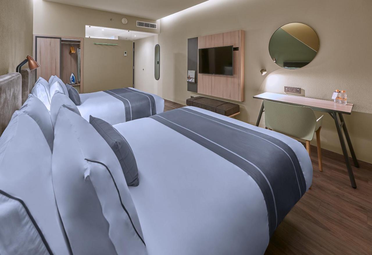 Standard Double Room,952656160:JPEG