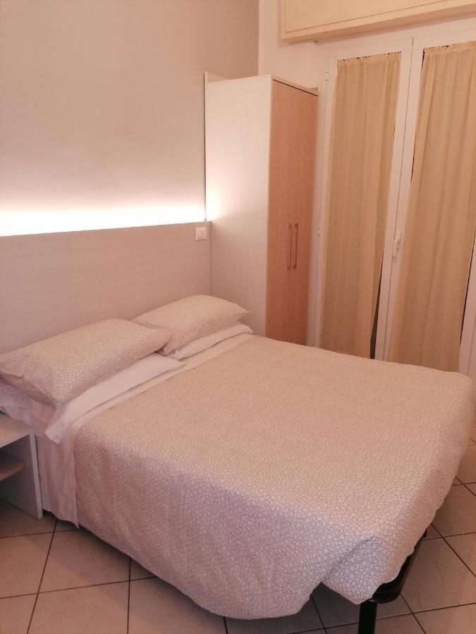 Large Single Room,1590403211:JPEG