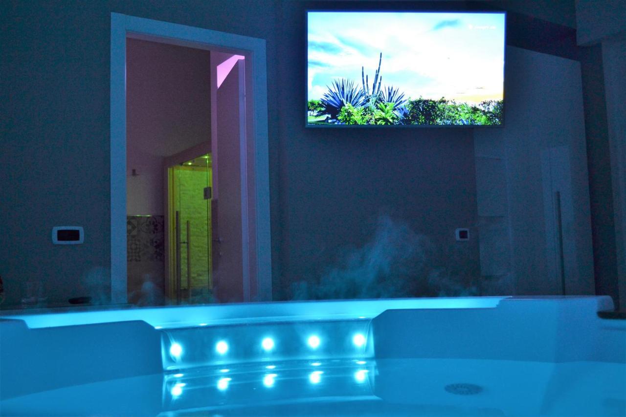 Private Spa Suite Sauna,949606405:JPEG