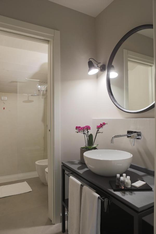 Standard Studio,1108289280:JPEG