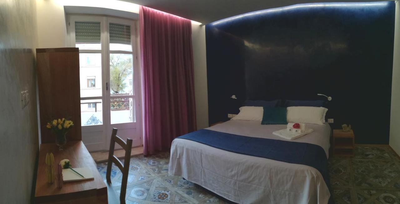 Double or Twin Room,950768578:JPEG