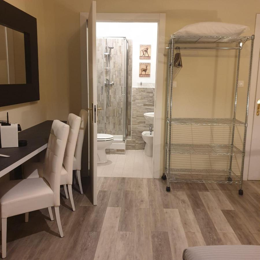 Triple Room Private Bathroom