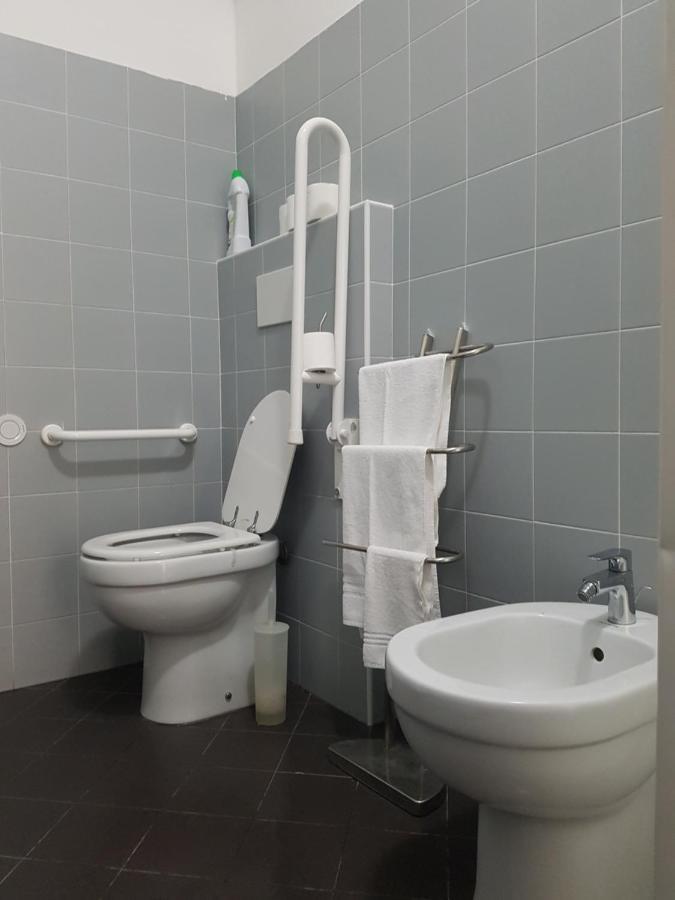 Economy Triple Room,957511558:JPEG