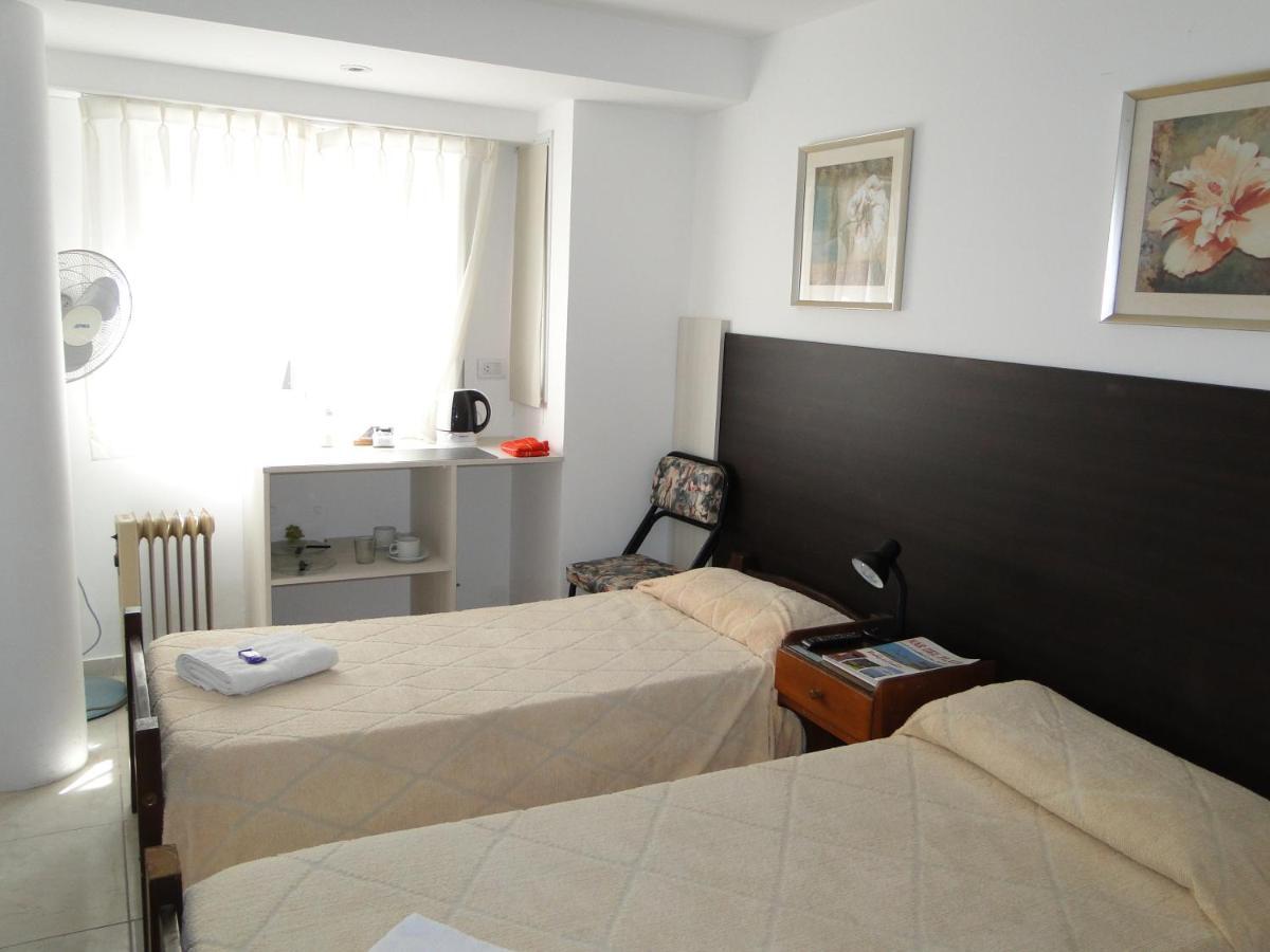 Standard Twin Room,951912799:JPEG