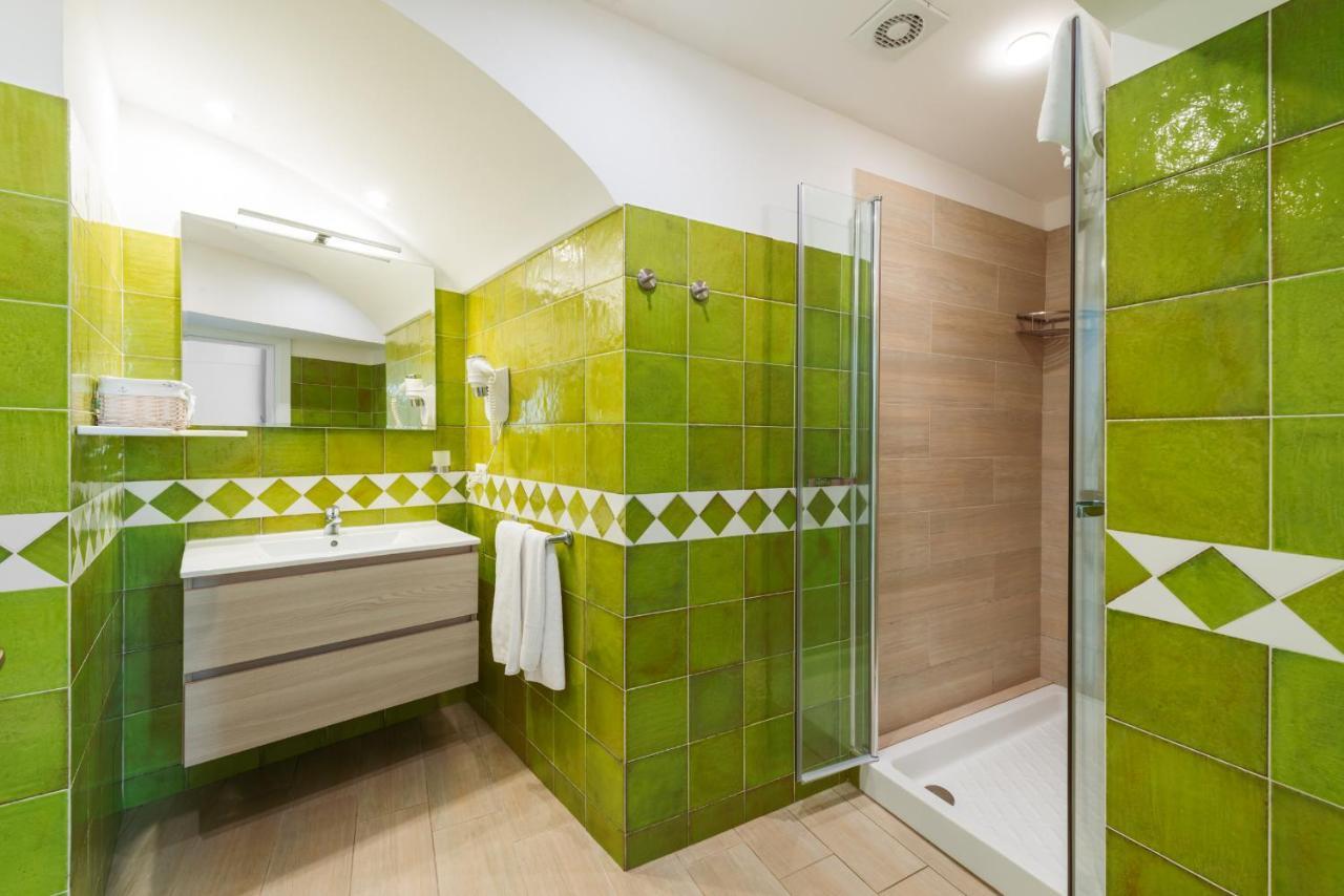 Classic Double Room with Shared Terrace,1216138336:JPEG