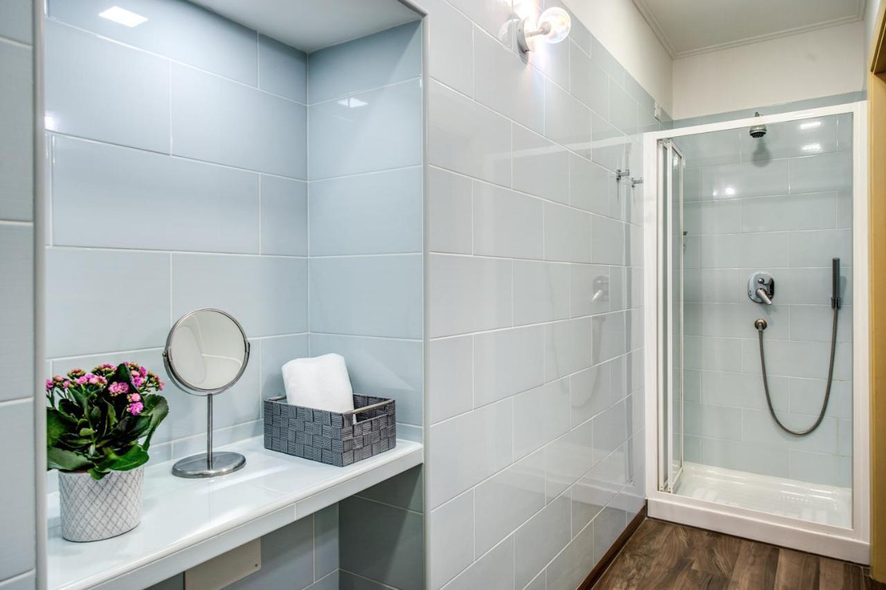 Classic Triple Room,957334189:JPEG
