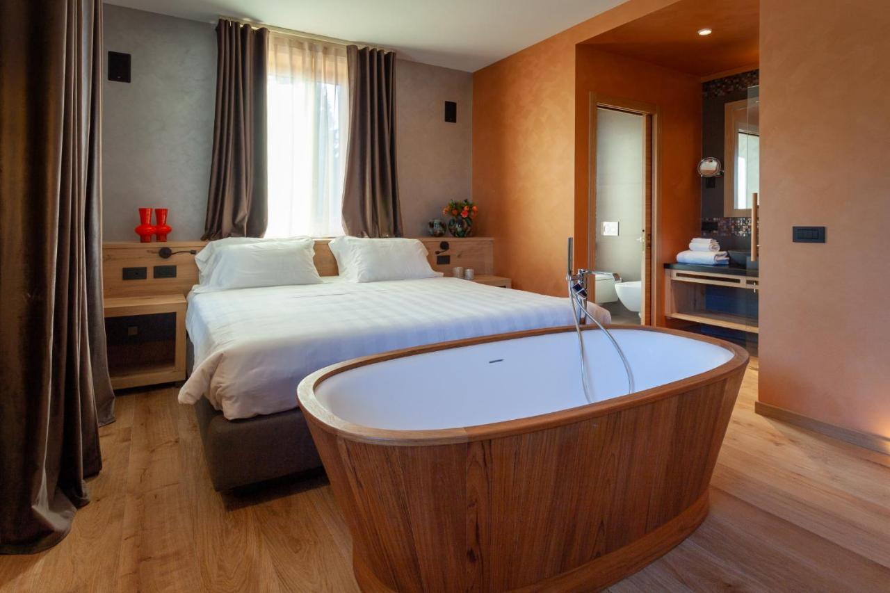 Suite Private Sauna,957467203:JPEG