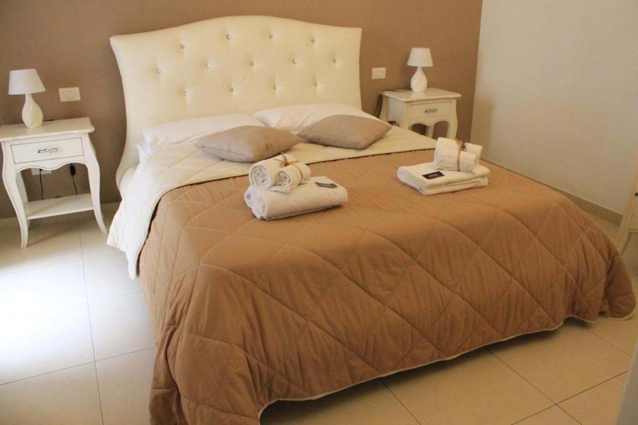 Deluxe Double Room with Balcony,957804790:JPEG