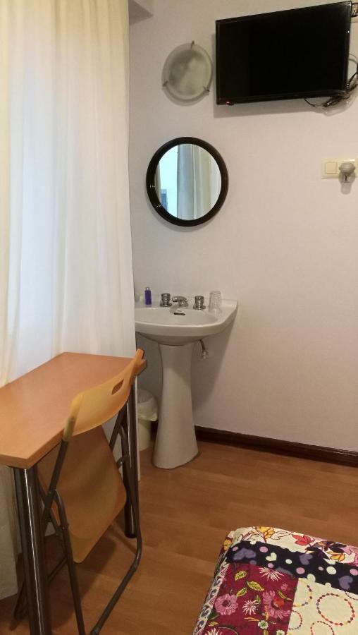 Habitación Individual con baño compartido