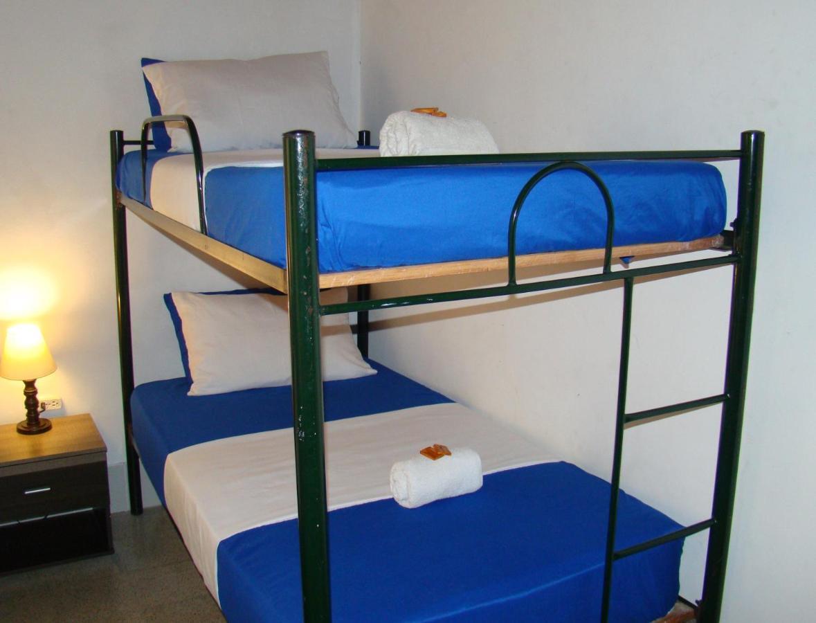 Single Bed Mixed Dormitory Room,1400521883:JPEG