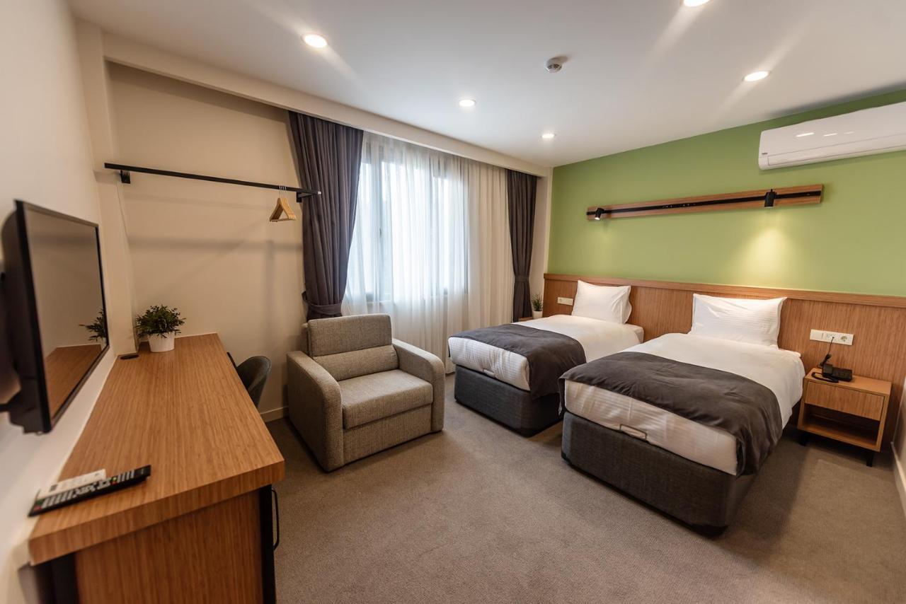 Superior Double or Twin Room,963009979:JPEG