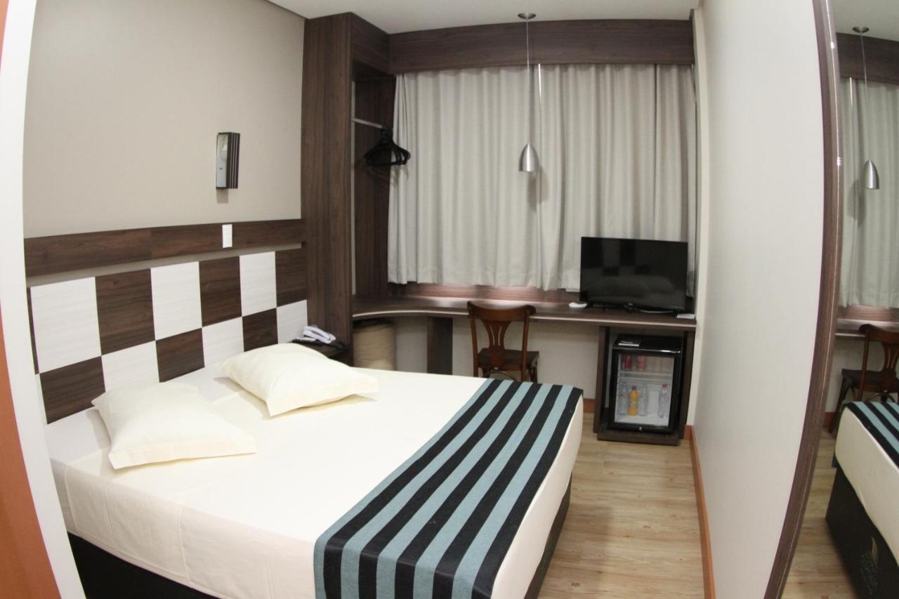 Single Room,963409543:JPEG