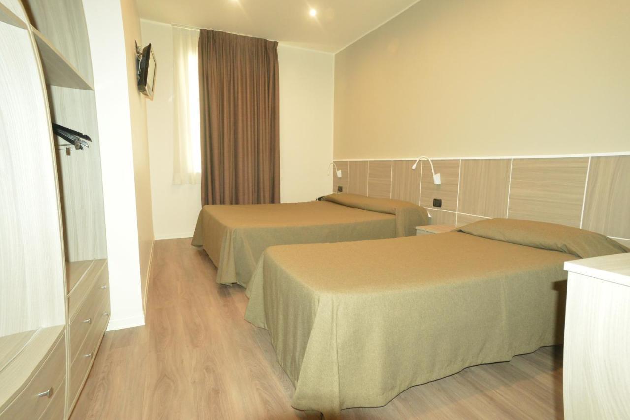 Double Room,1039408624:JPEG