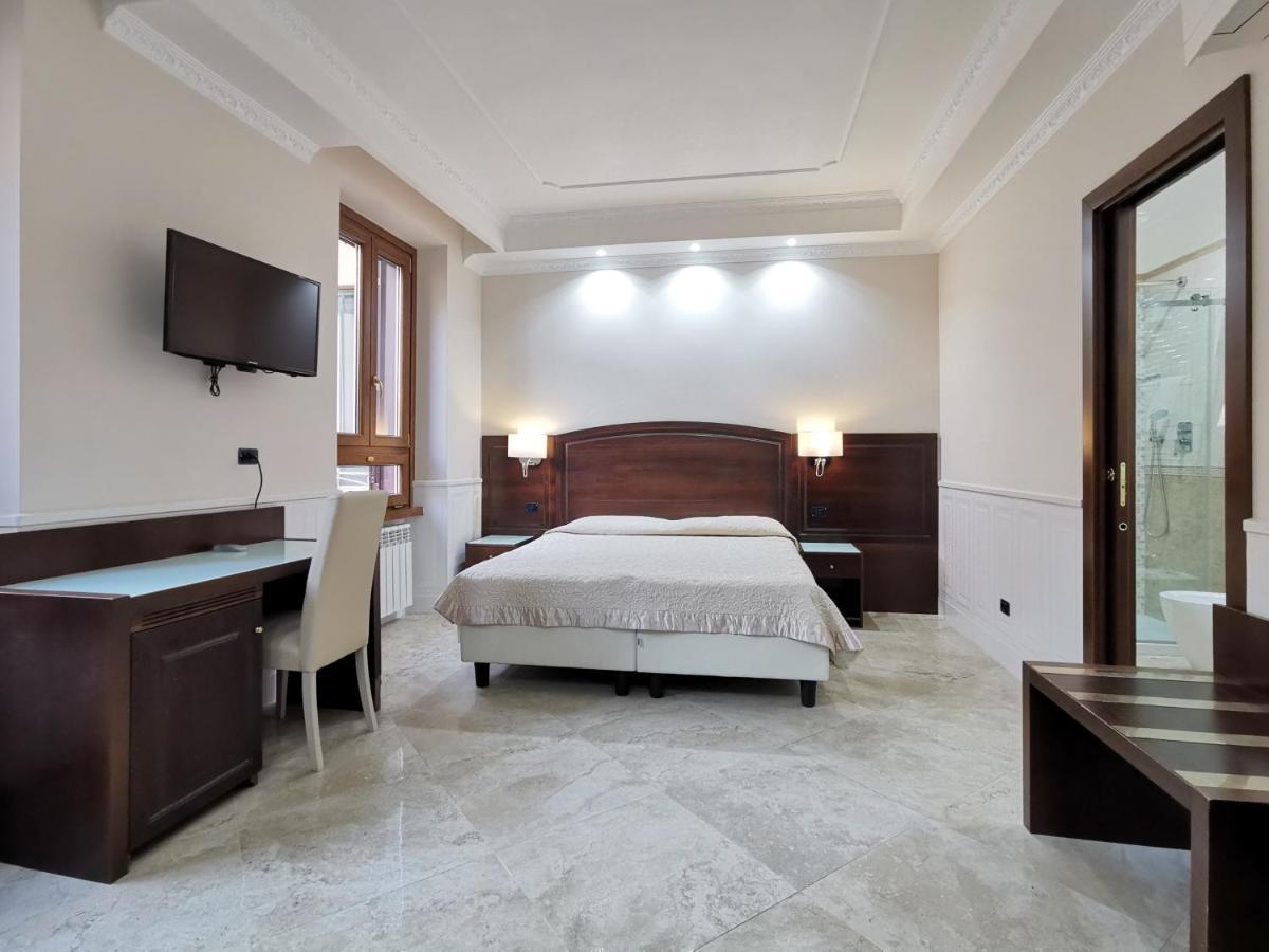 Superior Double or Twin Room,969290473:JPEG