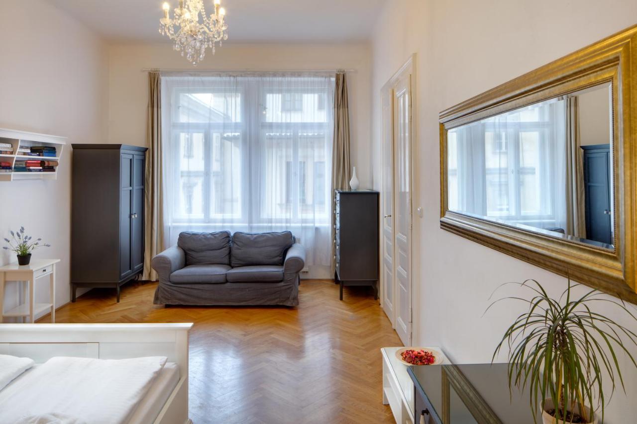 Three Room Apartment,970446487:JPEG