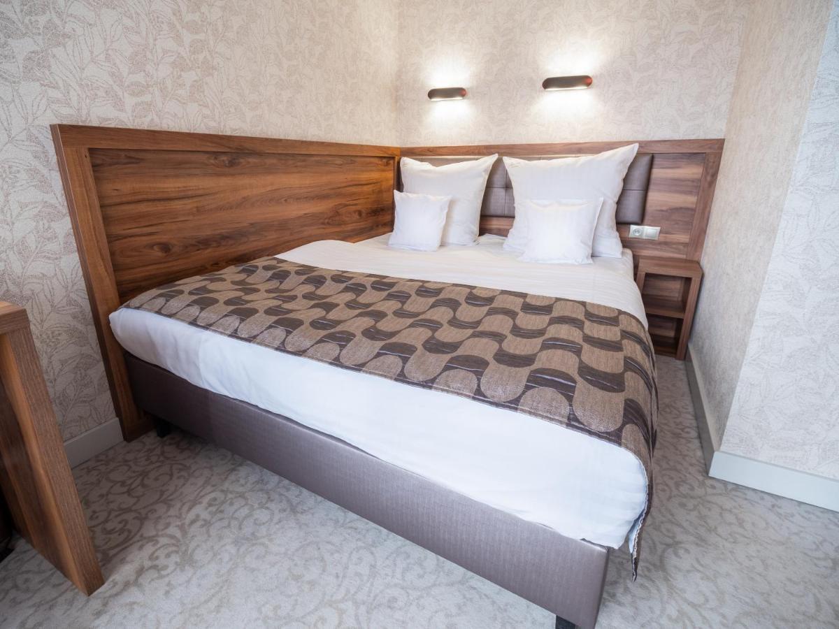 Double Room,974473810:JPEG