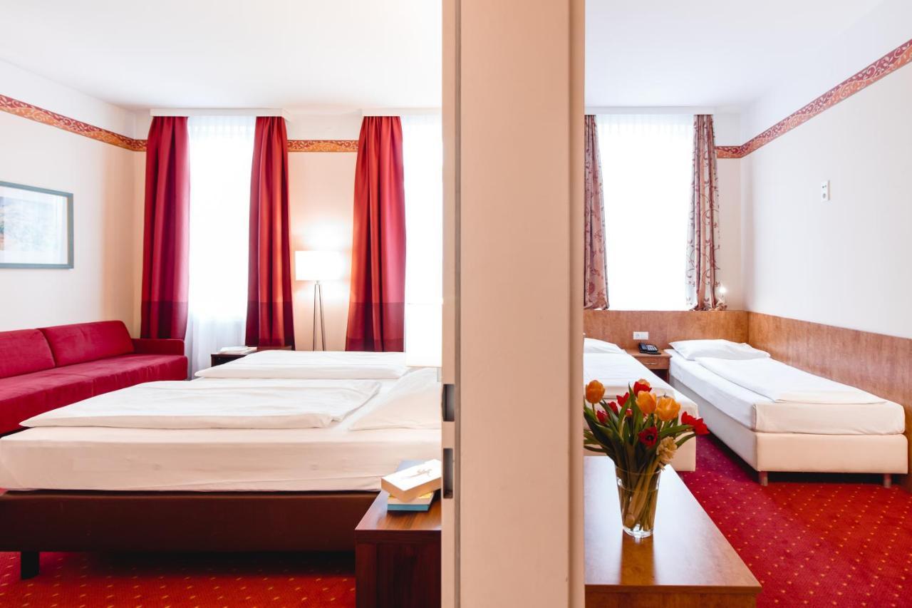 Quadruple Room,974483569:JPEG