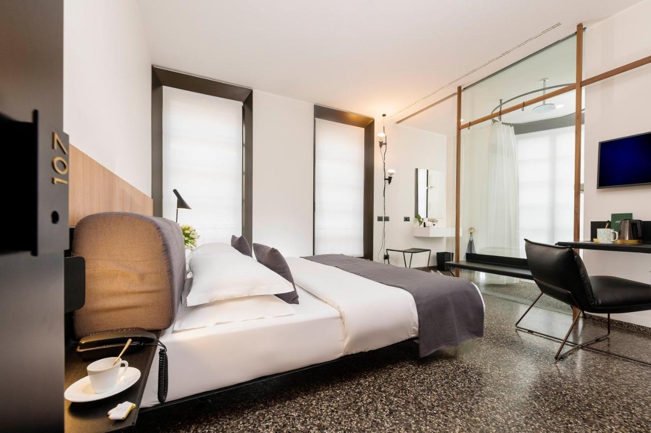 Deluxe Double or Twin Room with City View,1279598068:JPEG