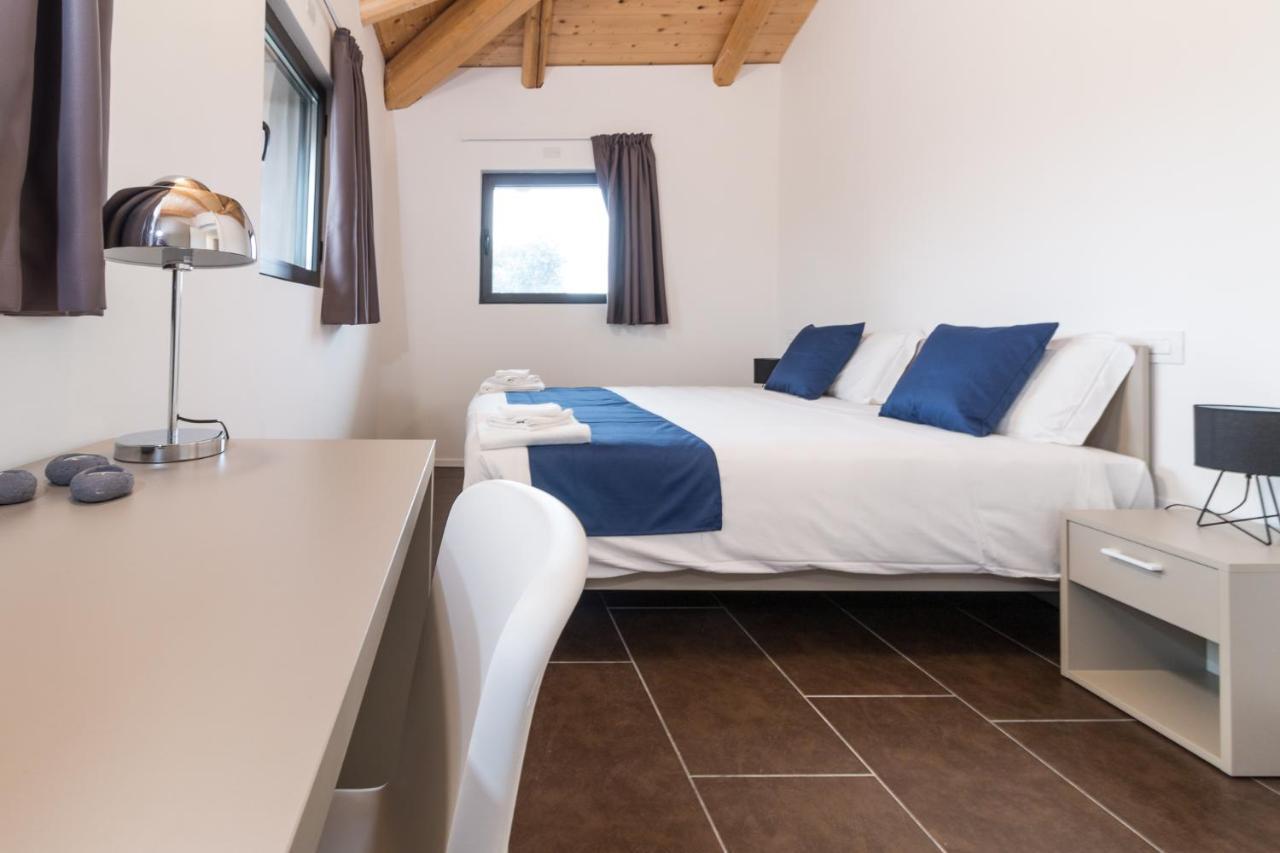 Two-Bedroom Suite,977944150:JPEG
