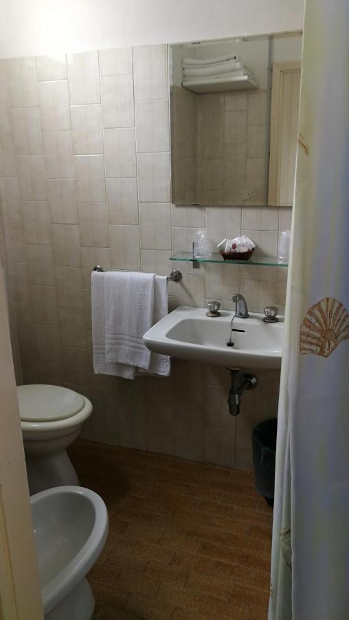 Economy Double or Twin Room,1644468819:JPEG
