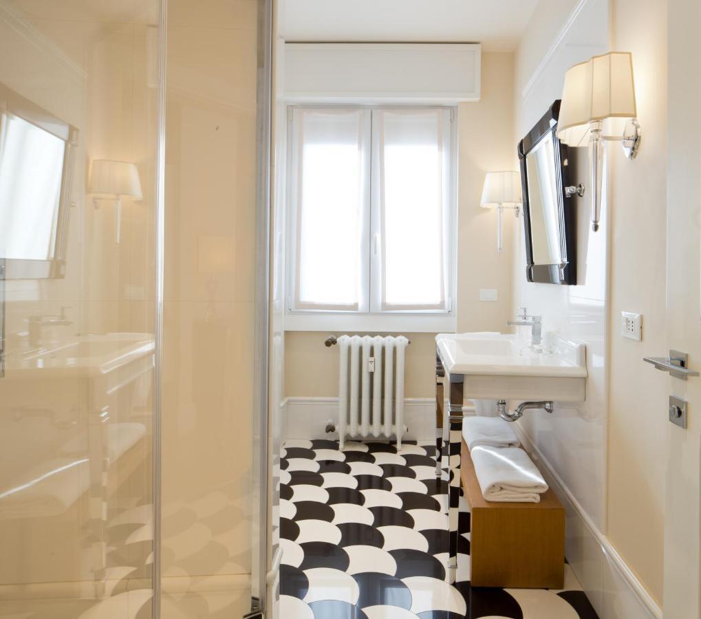 Large Double Room Balcony City View