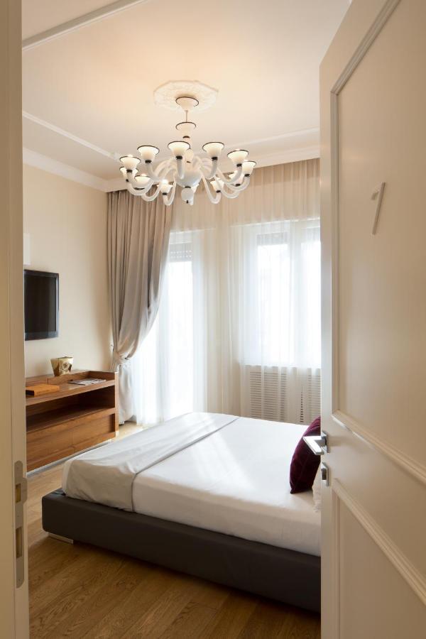 Large Double Room Balcony City View