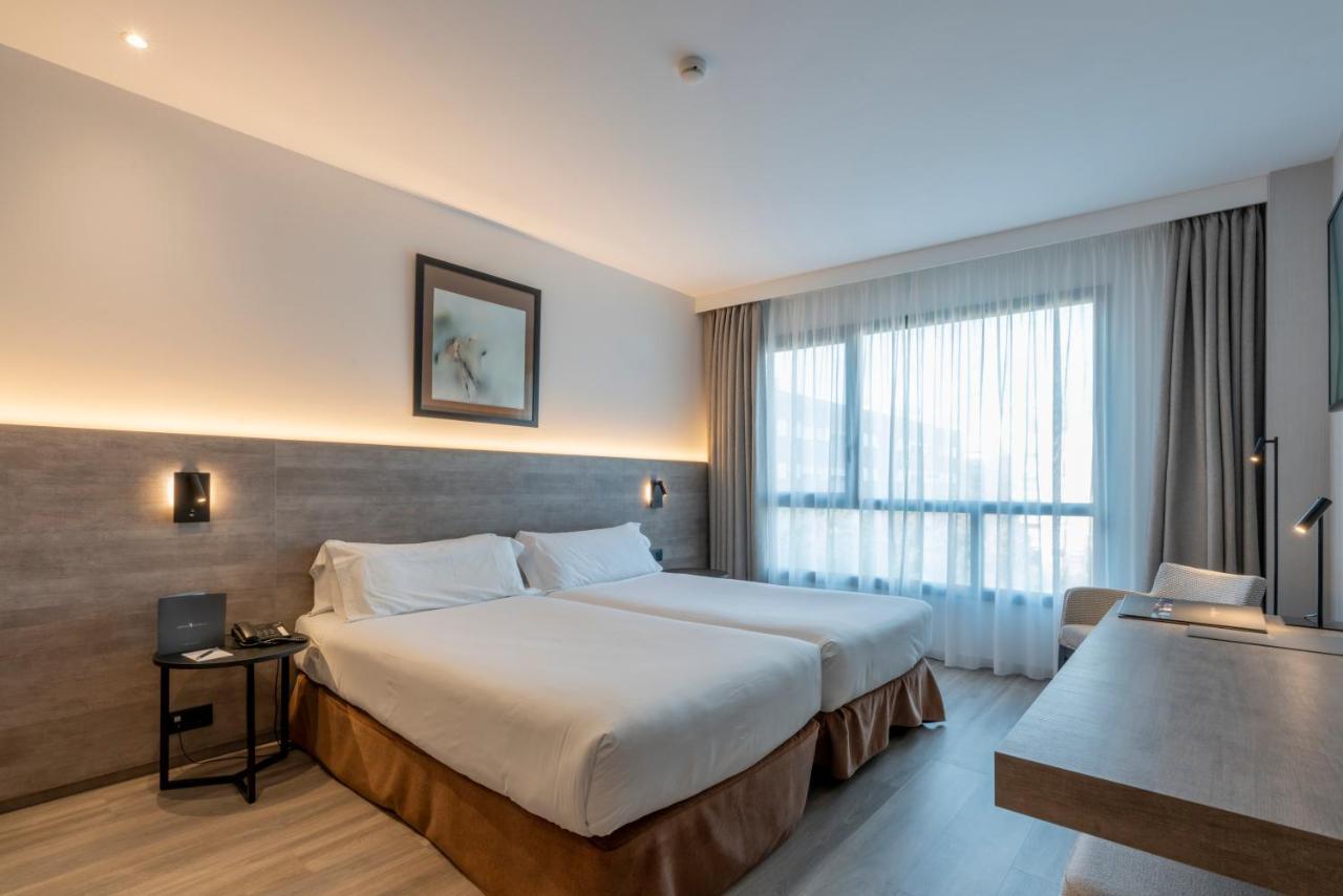 Double or Twin Room,979012135:JPEG