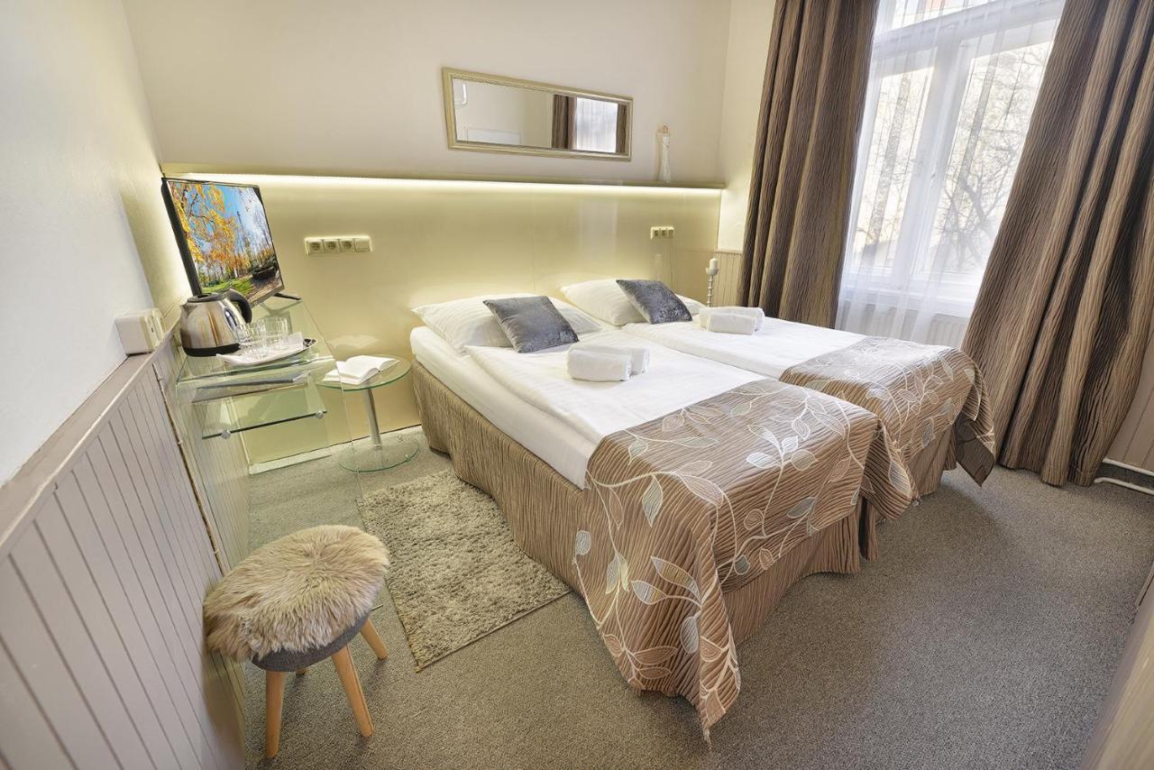 Double or Twin Room,979016863:JPEG