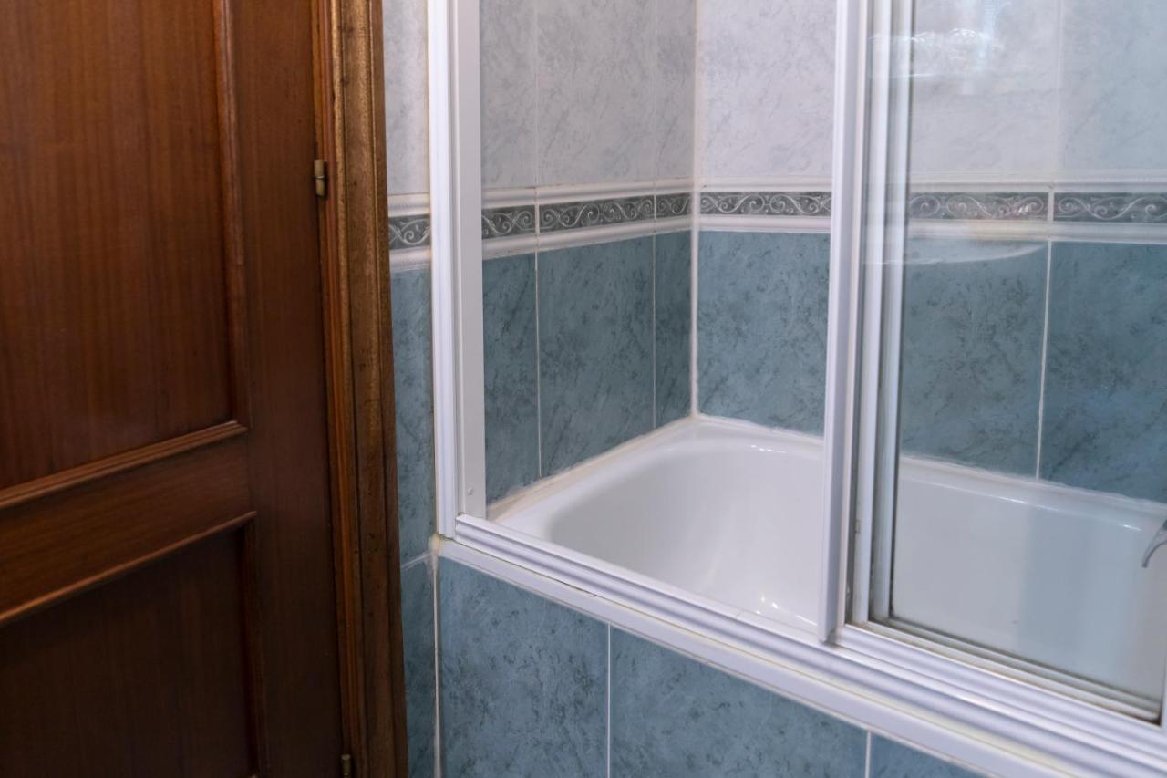 Triple Room,979200439:JPEG
