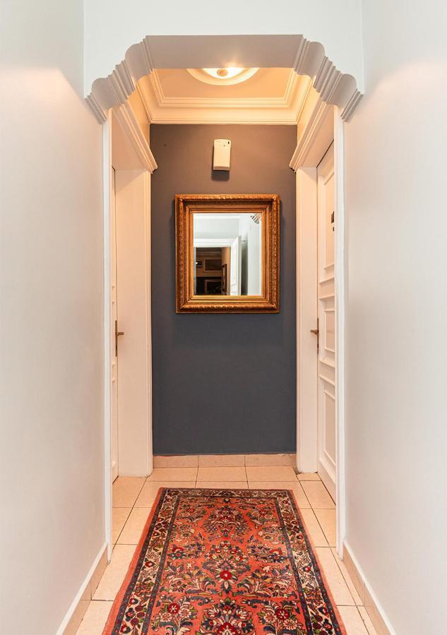 Connecting Family Room,1716996374:JPEG