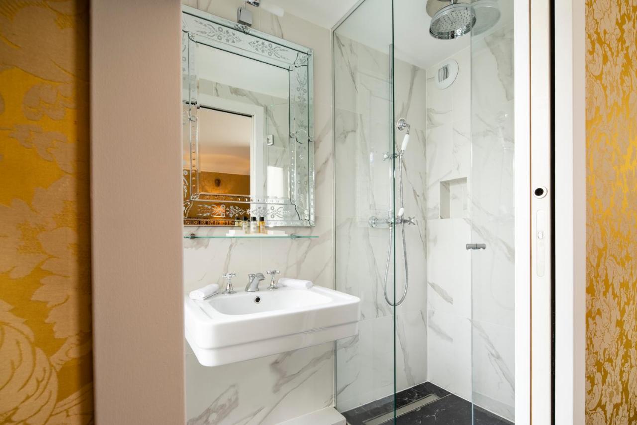 Standard Double Room,985702162:JPEG