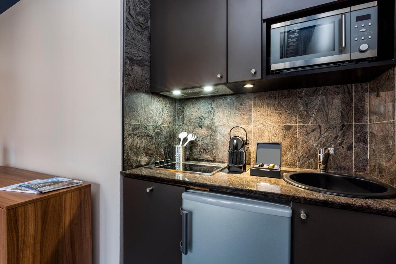 One-Bedroom Apartment,989700127:JPEG